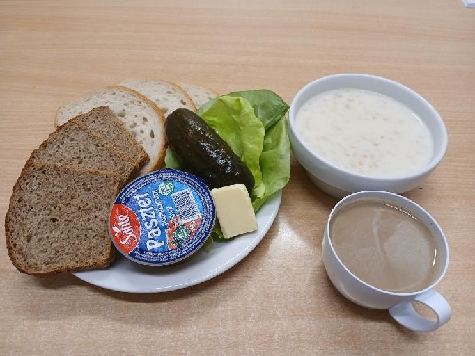 2025-11-13 śniadanie dieta podstawowa