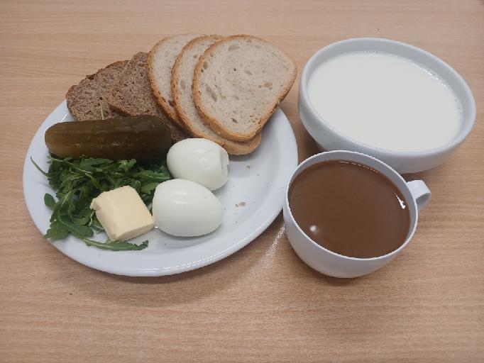 2025-11-24 śniadanie dieta podstawowa